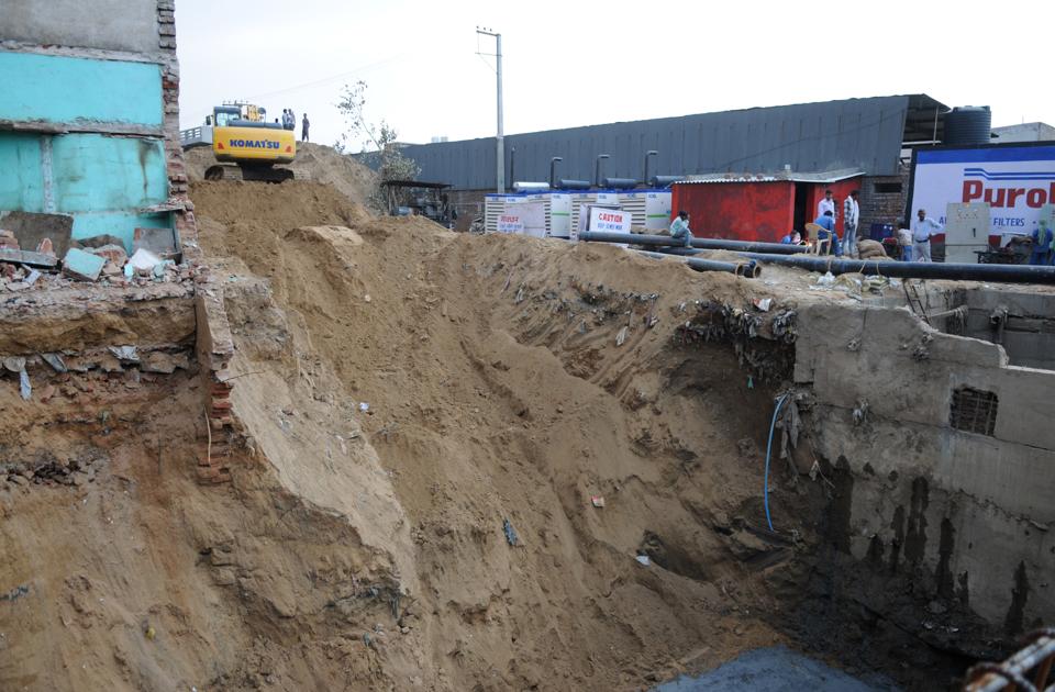 Huda begins drain work ahead of rainy days Huda begins drain work ahead of rainy days
